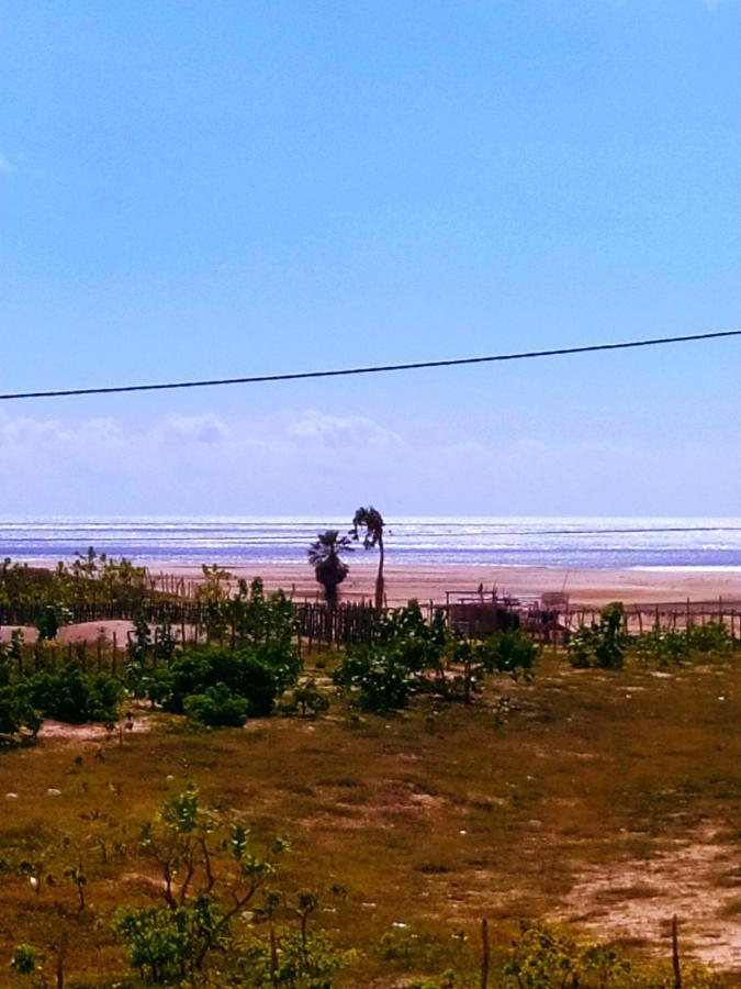 Nomads Village, Macapa Luis Correia Luaran gambar