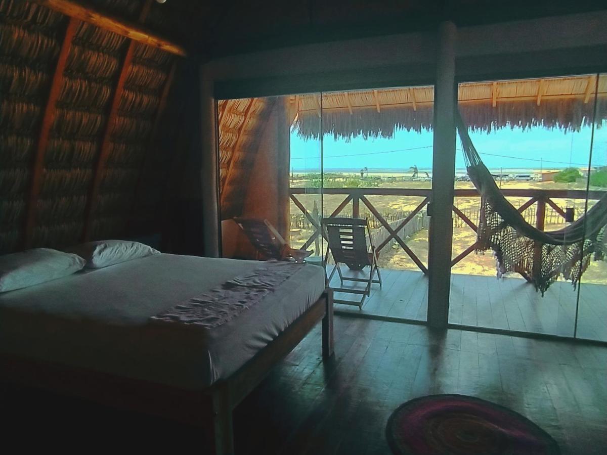 Nomads Village, Macapa Luis Correia Luaran gambar